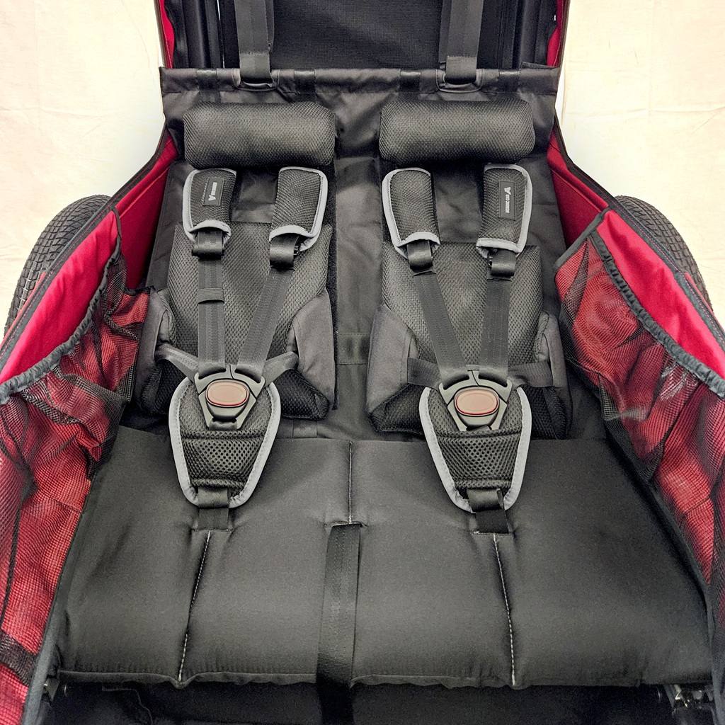 Seat in resting position in bike trailer