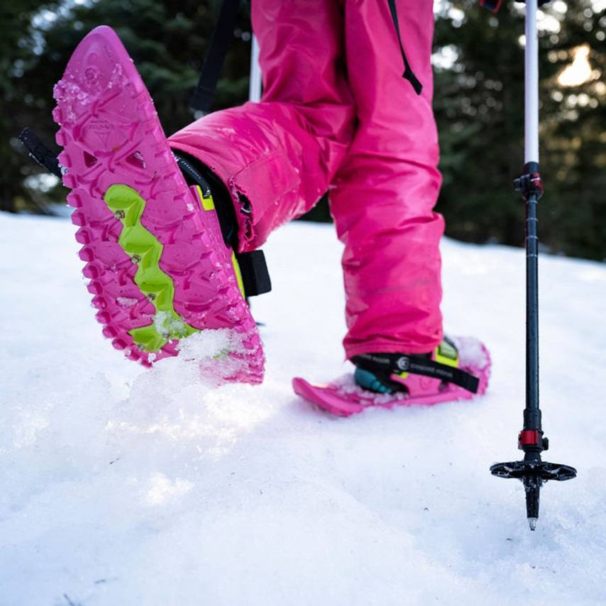 Kids with snowshoes in the snow | pink | Crescent Moon